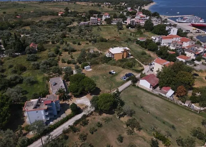 Lakis 아파트 프리노스